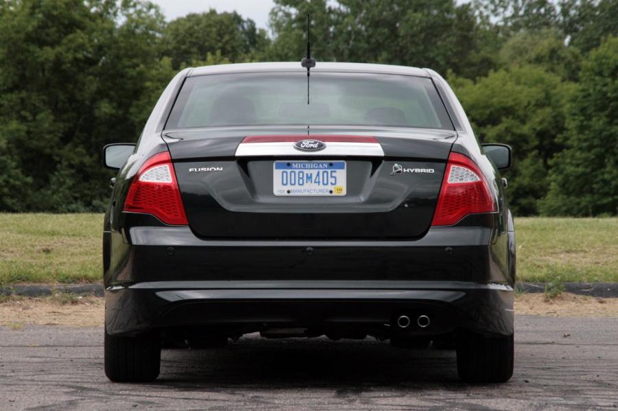  Ford Fusion Hybrid 2010 года  (US) (фото 55 из 111)